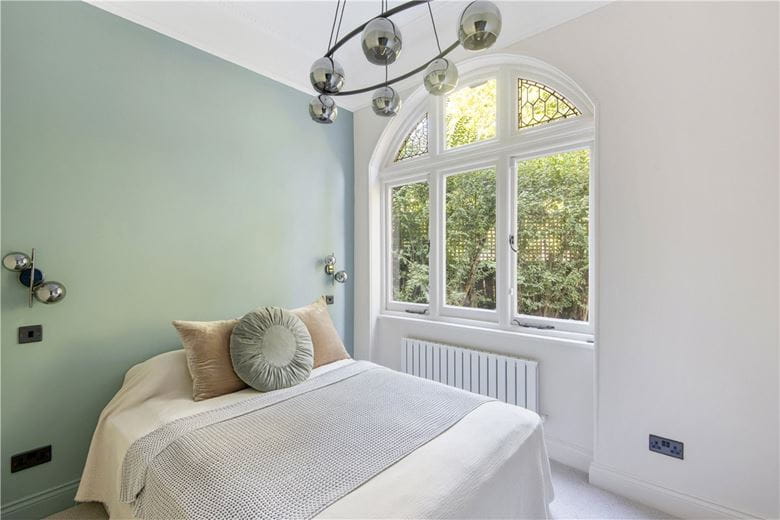 1 bedroom flat, Nightingale Lane, London SW12 - Sold