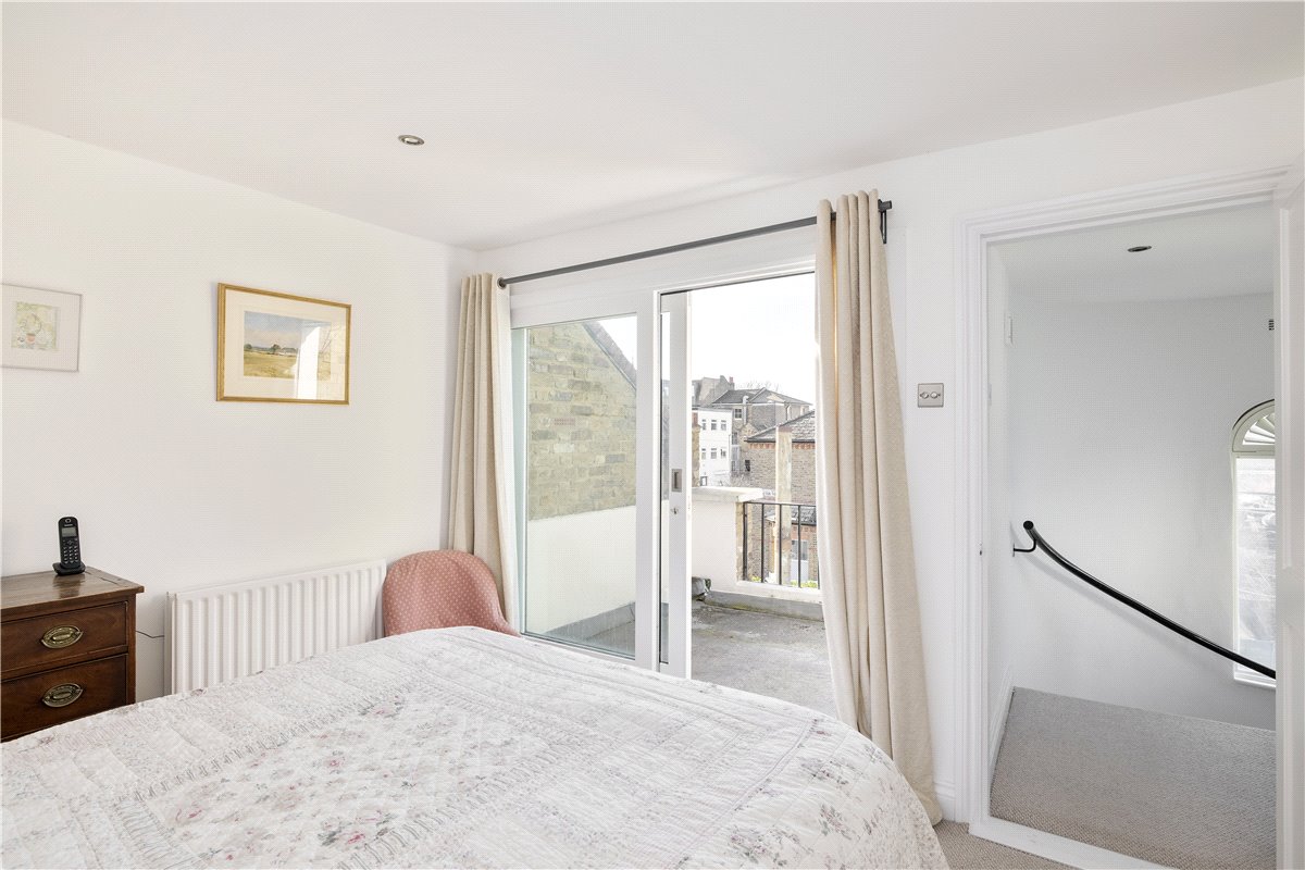 2 bedroom house, Wiseton Road, Wandsworth SW17 - Available