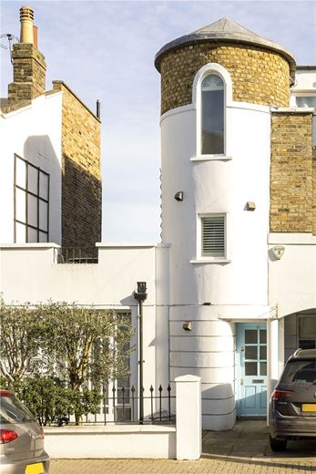 2 bedroom house, Wiseton Road, Wandsworth SW17 - Available