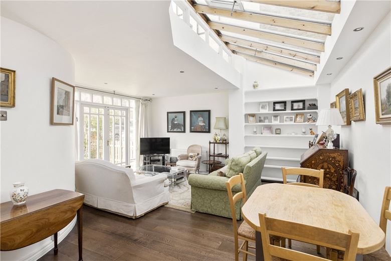 2 bedroom house, Wiseton Road, Wandsworth SW17 - Available