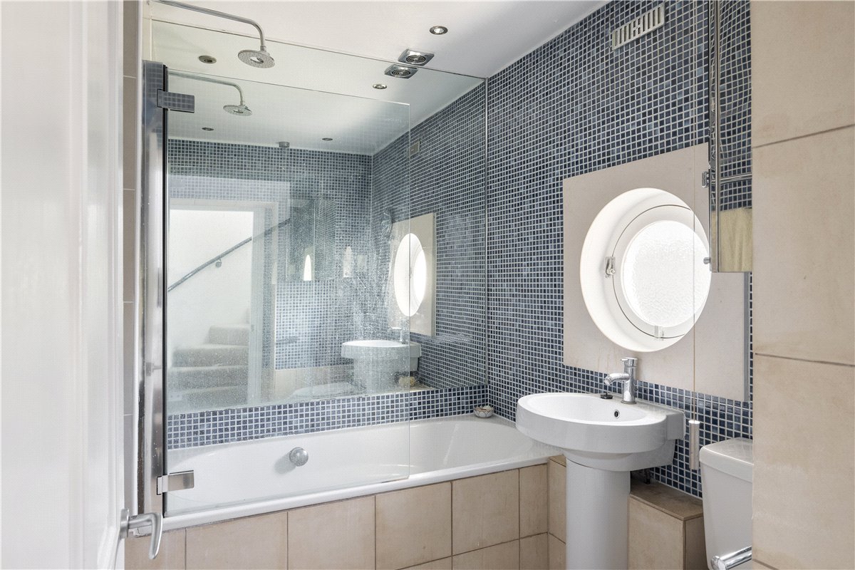 2 bedroom house, Wiseton Road, Wandsworth SW17 - Available