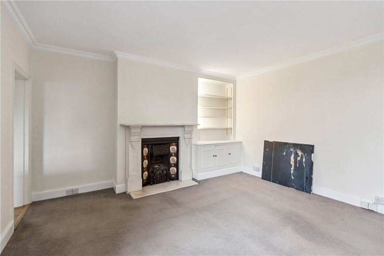 1 bedroom flat, Brodrick Road, Wandsworth Common SW17 - Sold