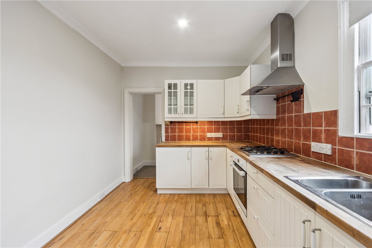 1 bedroom flat, Brodrick Road, Wandsworth Common SW17 - Sold