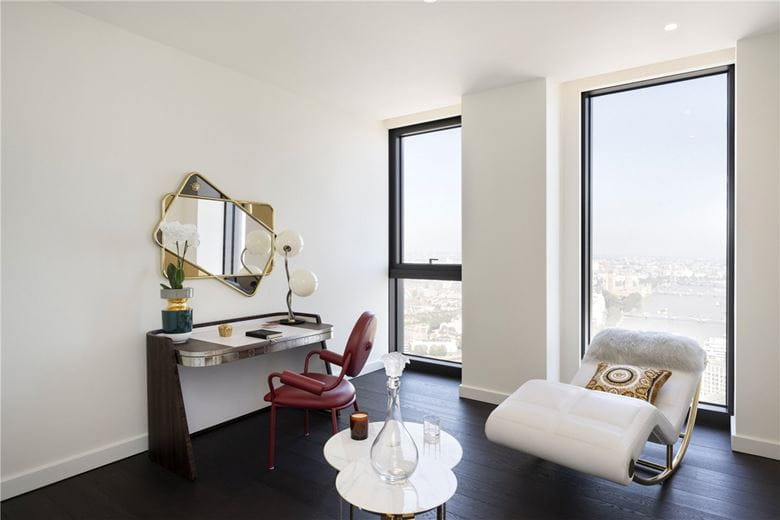 3 bedroom flat, DAMAC Tower, Nine Elms SW8 - Available