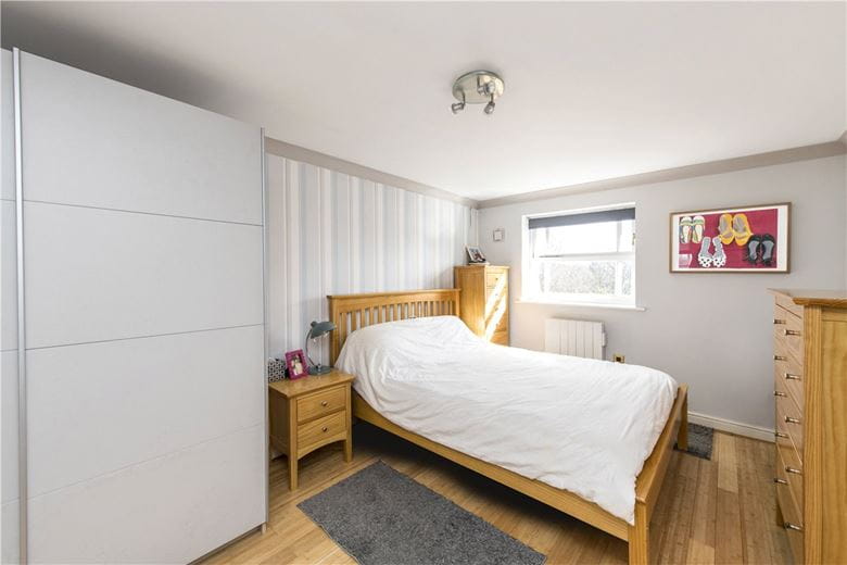 2 bedroom flat, Heritage Park, Tooting Common/Tooting Bec SW17 - Available