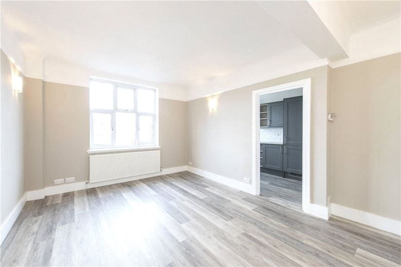 2 bedroom flat, Wyatt Park Mansions, Streatham Hill SW2 - Available