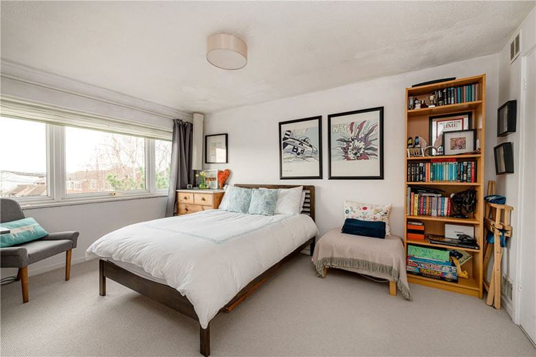 4 bedroom house, Burntwood Grange Road, London SW18 - Available