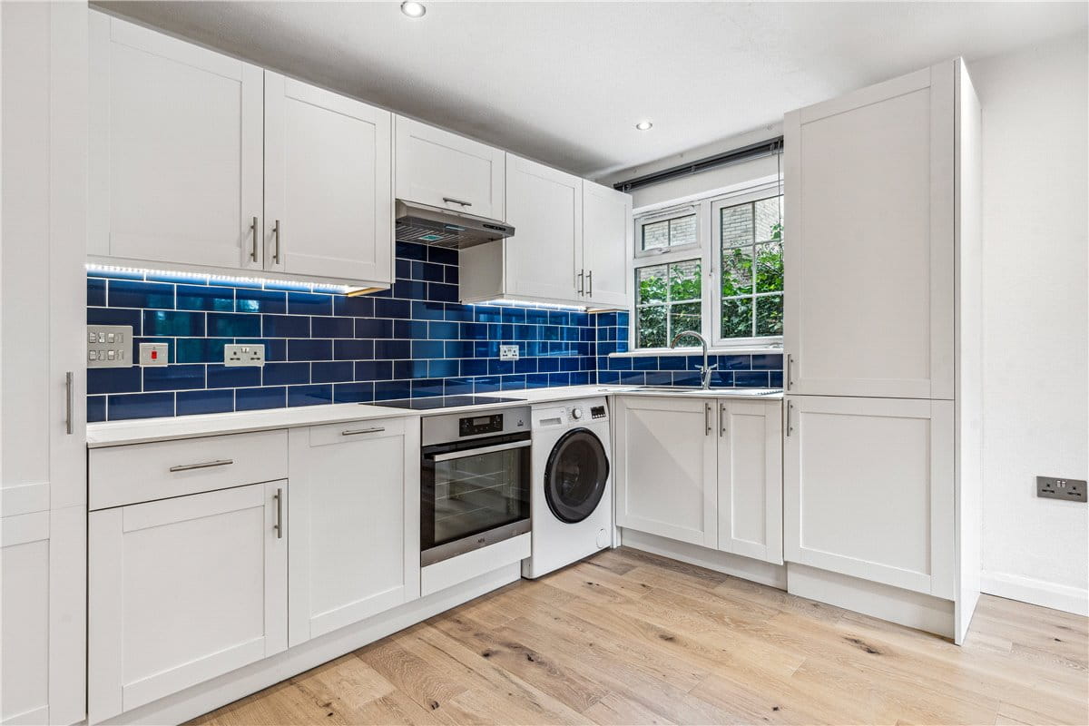 1 bedroom flat, College Gardens, London SW17 - Sold