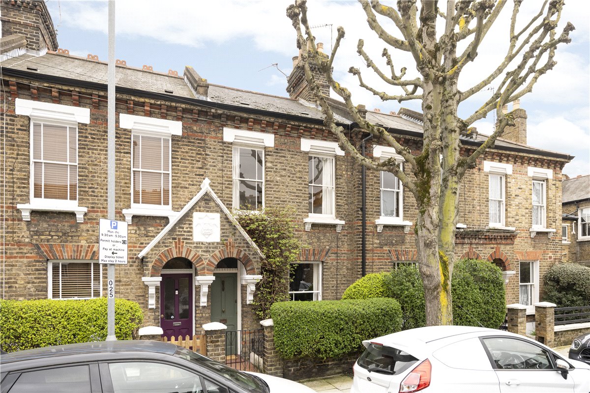 2 bedroom house, Sabine Road, Battersea SW11 - Sold STC
