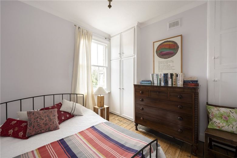 2 bedroom house, Sabine Road, Battersea SW11 - Sold STC