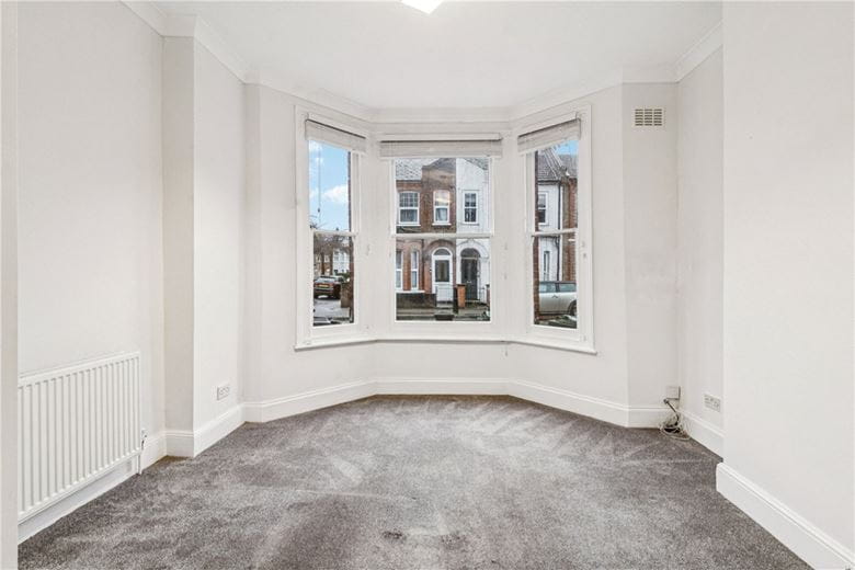 1 bedroom flat, Glenelg Road, London SW2 - Available