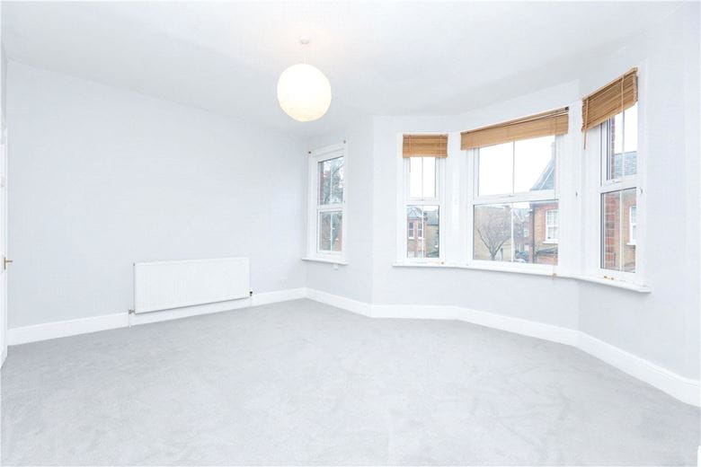 2 bedroom flat, Glenelg Road, London SW2 - Available
