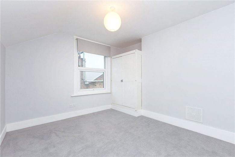 2 bedroom flat, Glenelg Road, London SW2 - Available