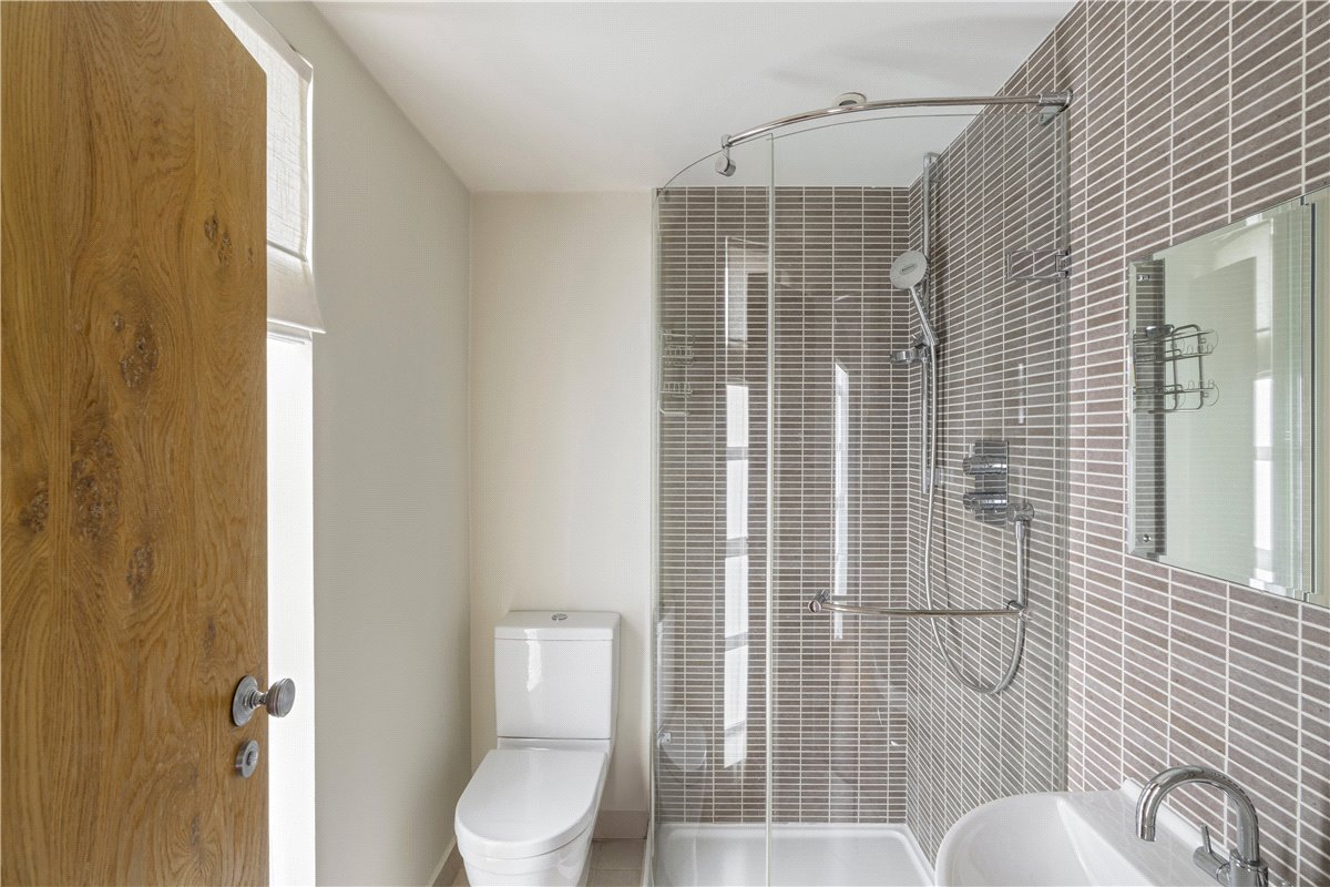 5 bedroom house, Wiseton Road, London SW17 - Available