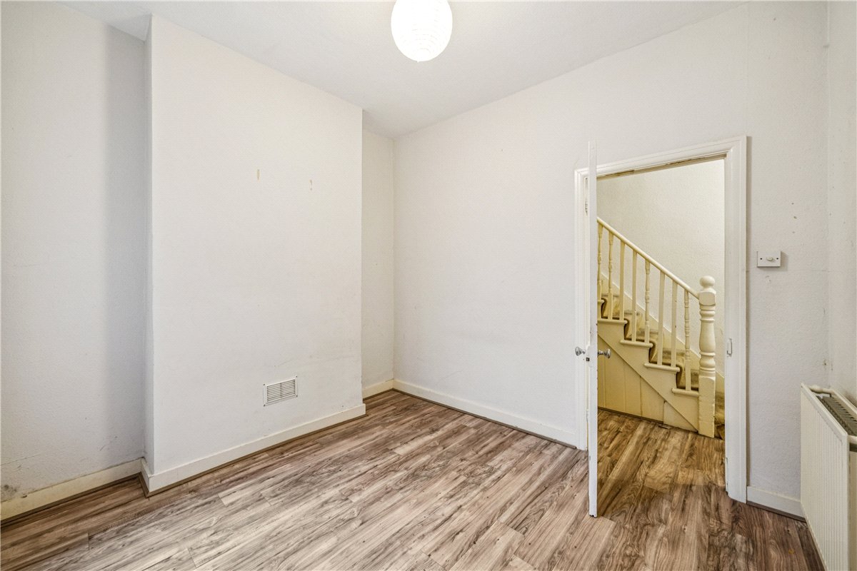 3 bedroom house, Holdernesse Road, London SW17 - Available