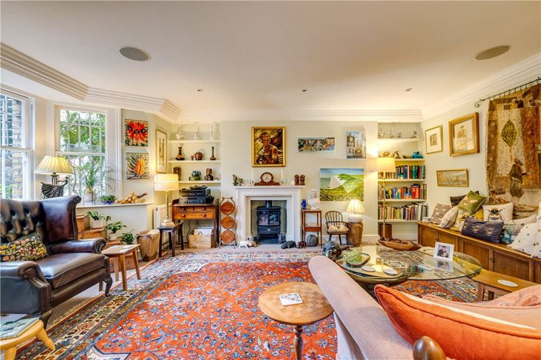 2 bedroom flat, Wandle Road, London SW17 - Sold STC