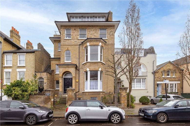 2 bedroom flat, Wandle Road, London SW17 - Sold STC