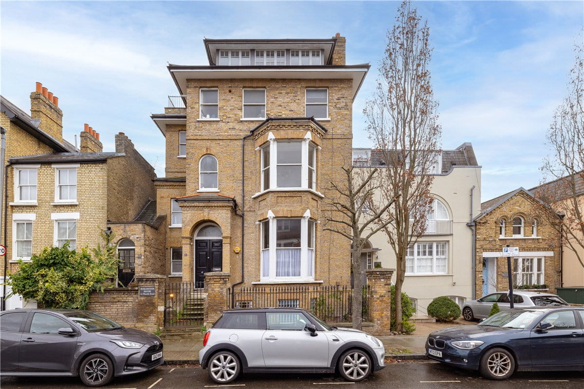 2 bedroom flat, Wandle Road, London SW17 - Sold STC