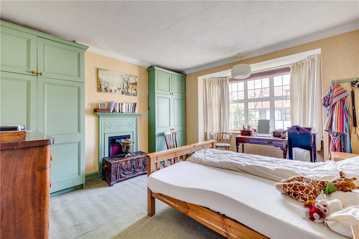 4 bedroom house, Frewin Road, London SW18 - Sold