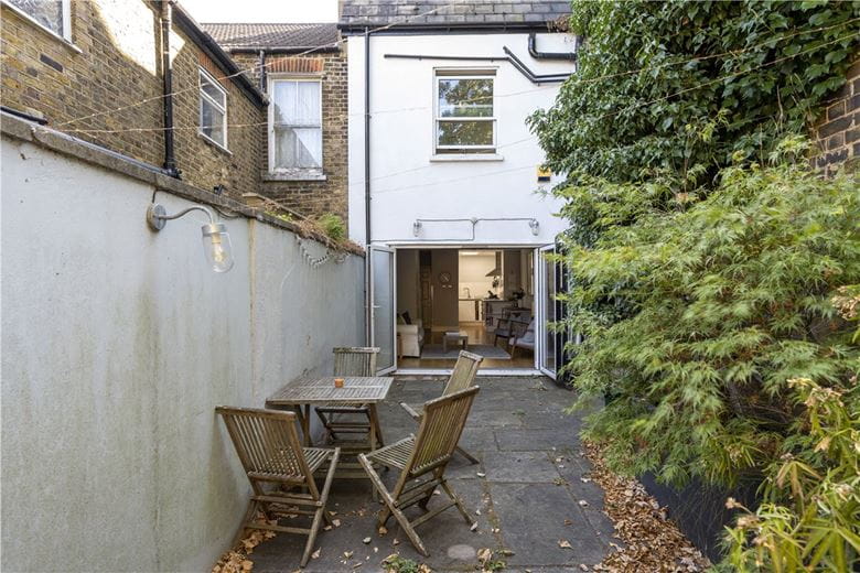 3 bedroom house, Lyham Road, London SW2 - Available