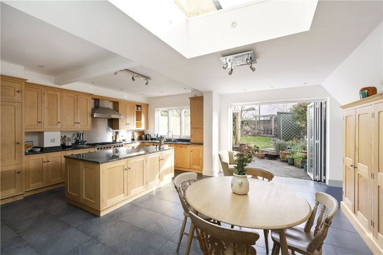 5 bedroom house, Ellerton Road, London SW18 - Sold