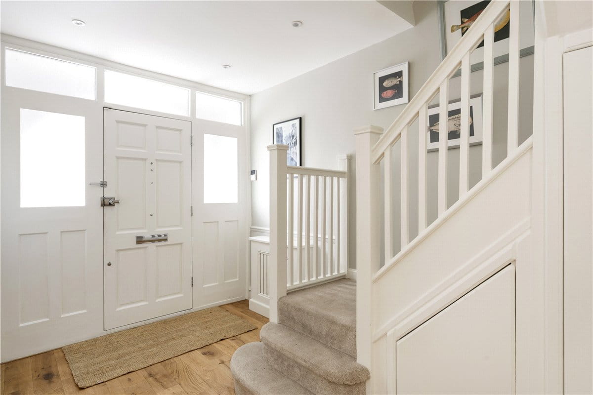 5 bedroom house, Magdalen Road, London SW18 - Available