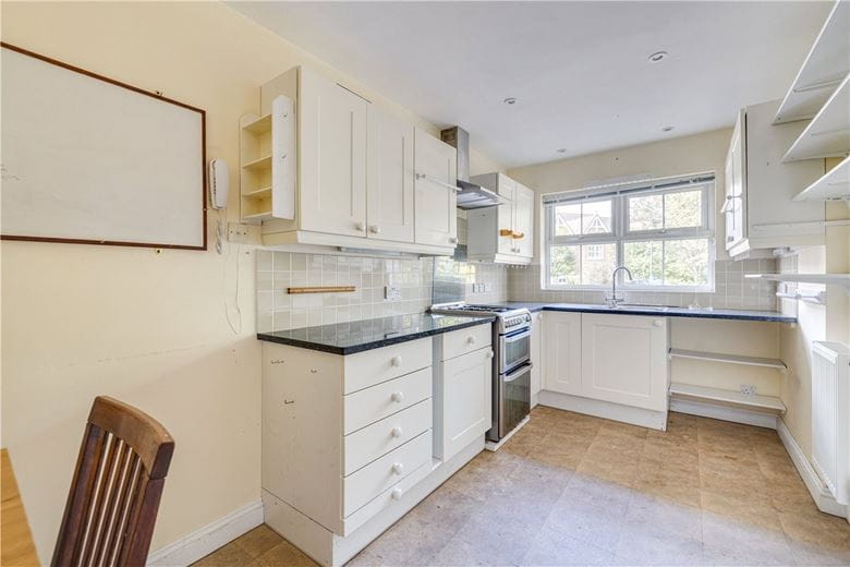 3 bedroom house, Victoria Mews, Earlsfield SW18 - Available
