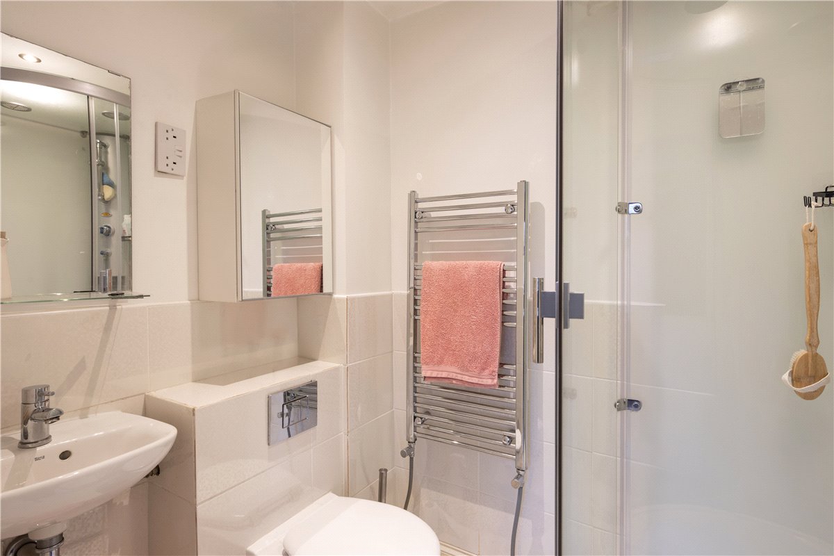 5 bedroom house, Elderfield Place, Heritage Park/Tooting Bec SW17 - Sold