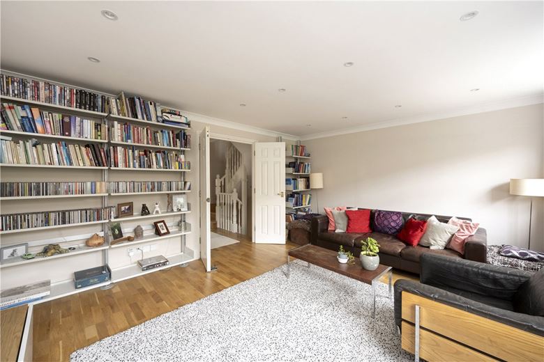 5 bedroom house, Elderfield Place, Heritage Park/Tooting Bec SW17 - Sold