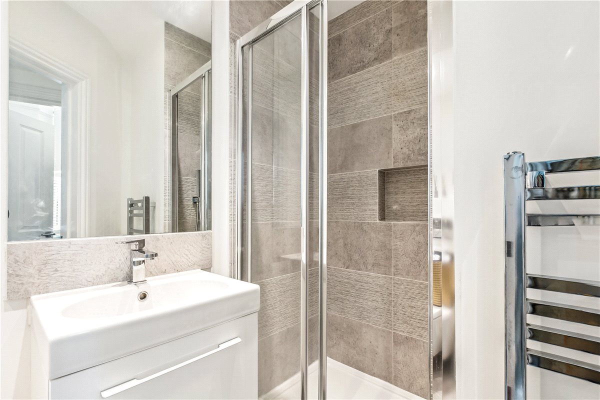 1 bedroom flat, St. Martins Court, Trinity Road, London SW17 - Sold