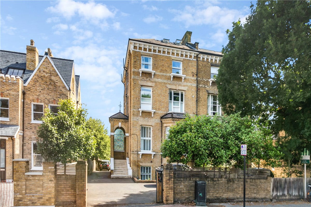 1 bedroom flat, St. Martins Court, Trinity Road, London SW17 - Sold