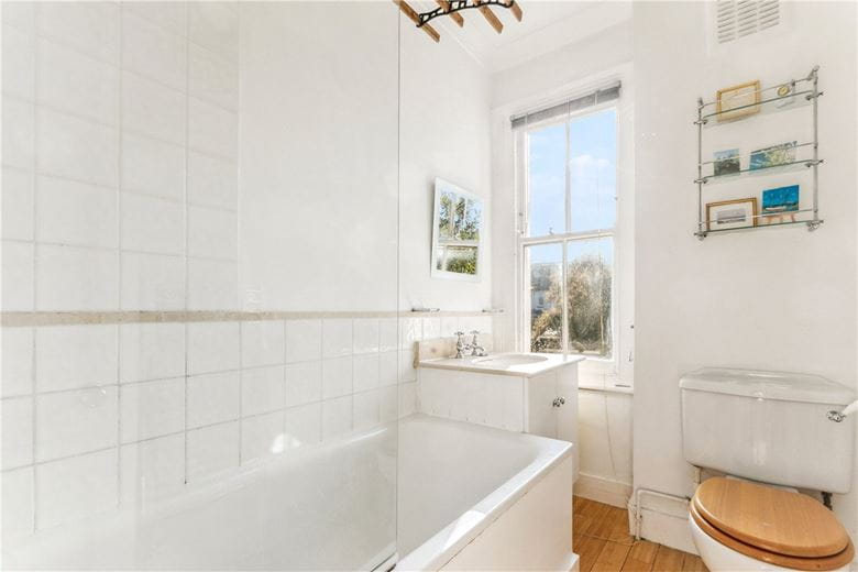 2 bedroom house, Smallwood Road, London SW17 - Sold