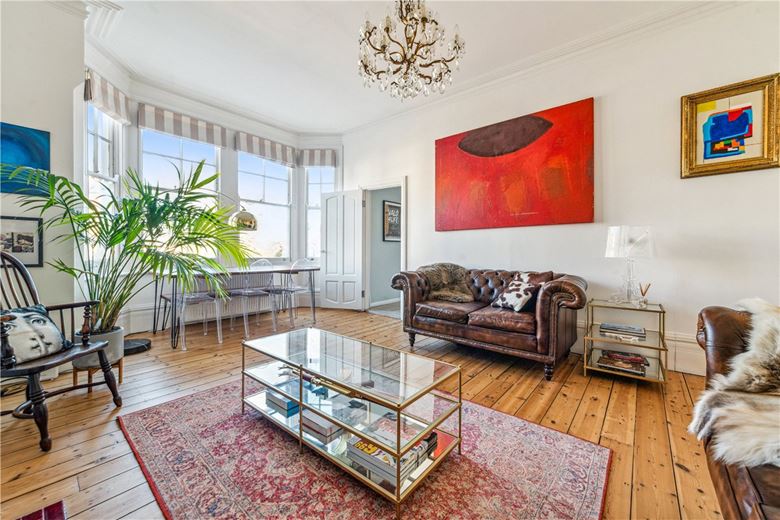 2 bedroom flat, Mayford Road, London SW12 - Sold