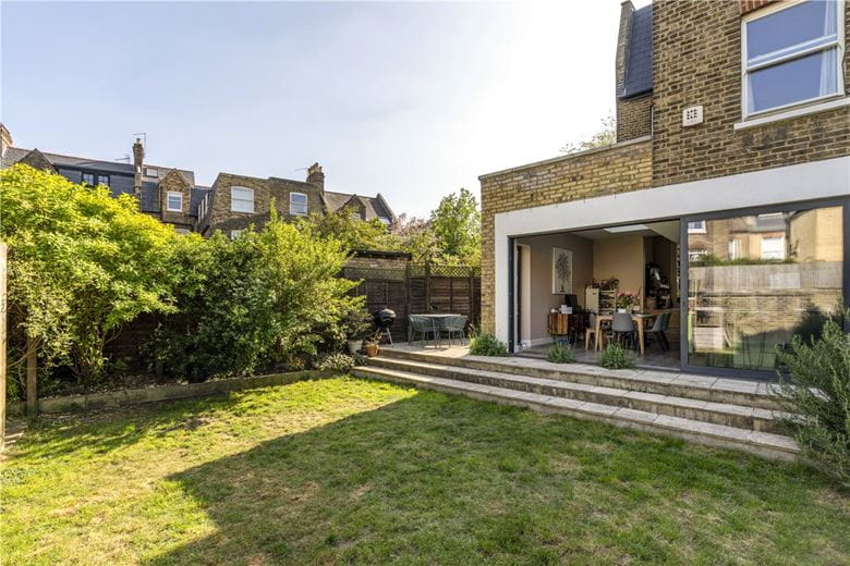 5 bedroom house, Tunley Road, London SW17 - Sold STC