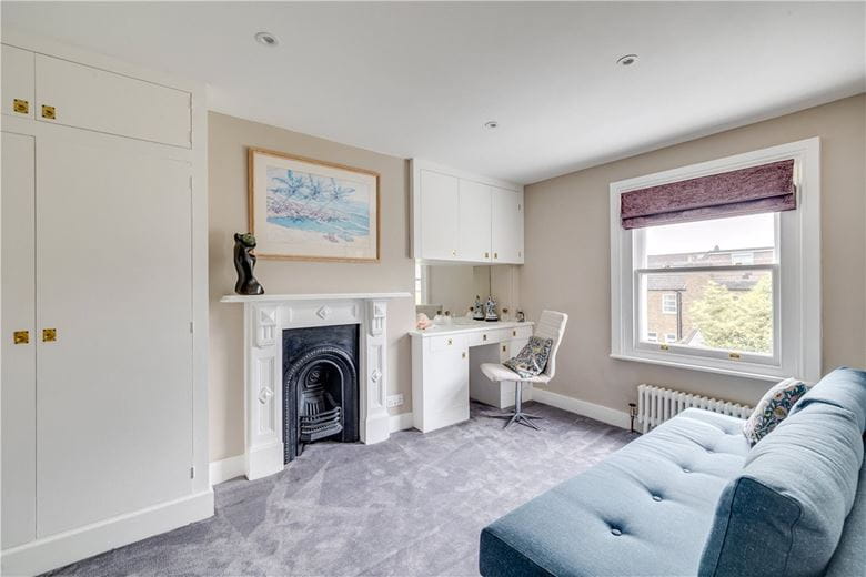 5 bedroom house, Calbourne Road, London SW12 - Sold STC
