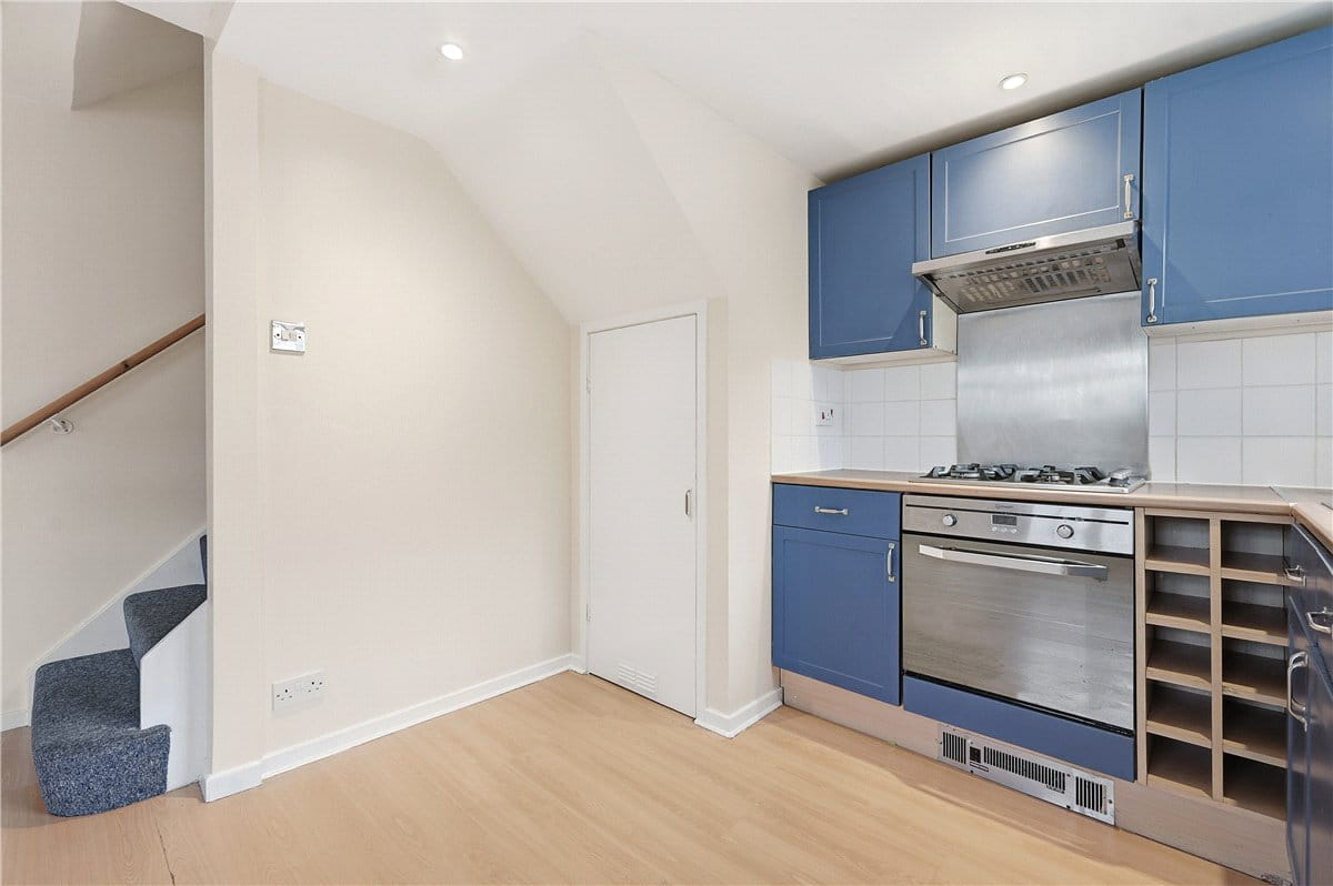 1 bedroom house, Ashdown Way, Balham SW17 - Sold STC
