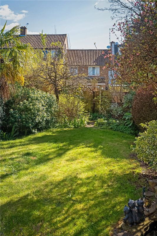 3 bedroom house, Sarsfeld Road, London SW12 - Sold STC