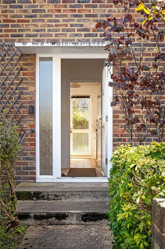 3 bedroom house, Sarsfeld Road, London SW12 - Sold STC