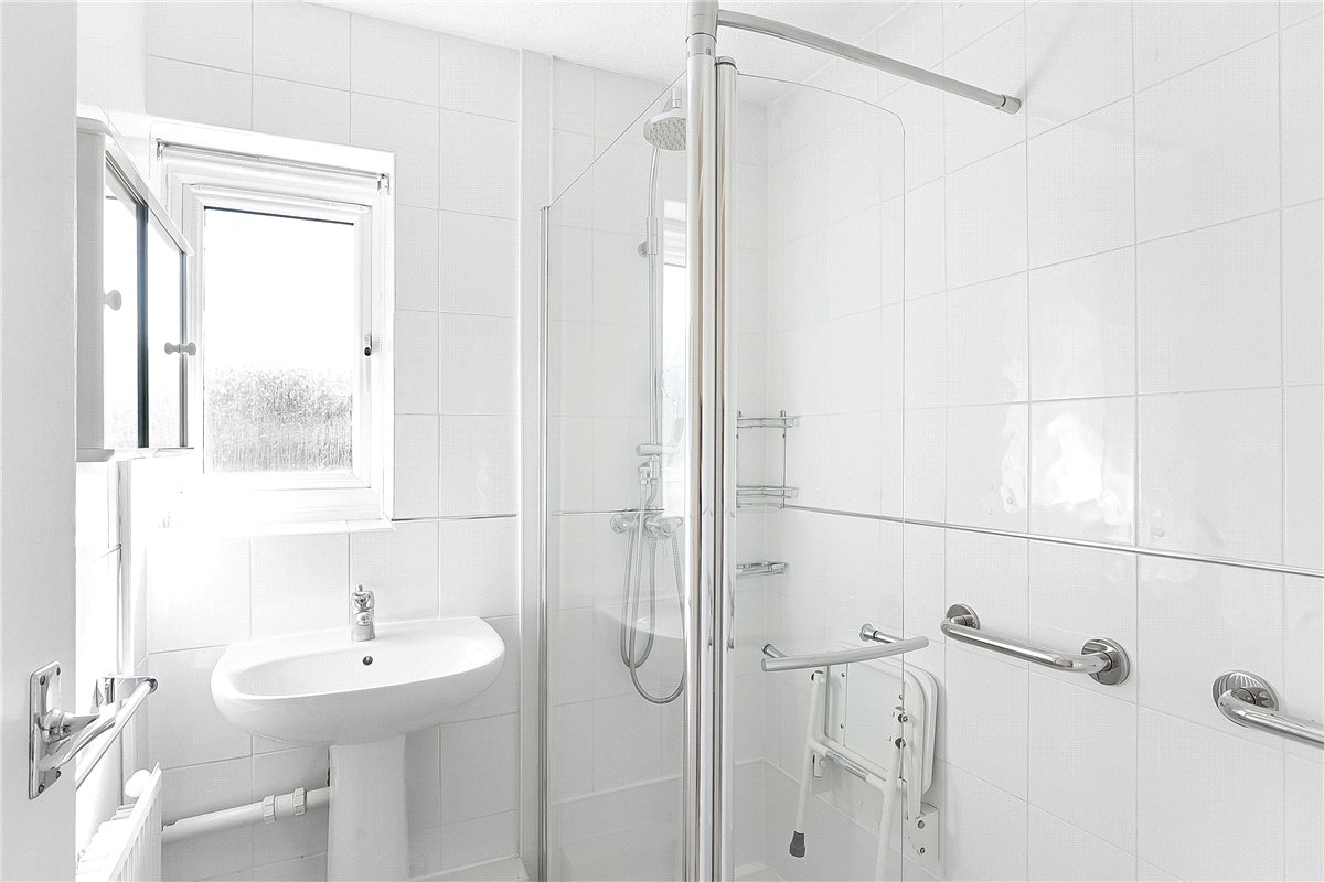 3 bedroom house, Sarsfeld Road, London SW12 - Sold STC