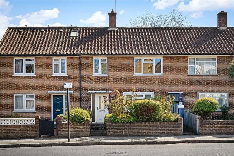 3 bedroom house, Sarsfeld Road, London SW12 - Sold STC