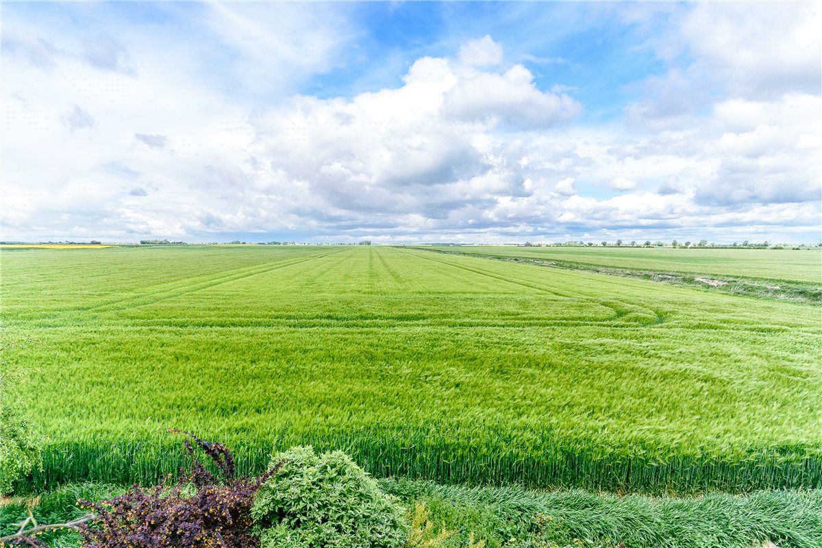 2 bedroom cottage, Channel Road, Sunk Island HU12 - Sold