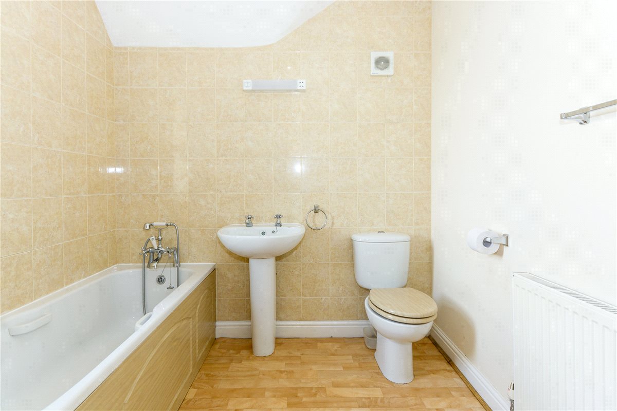 2 bedroom cottage, Channel Road, Sunk Island HU12 - Sold