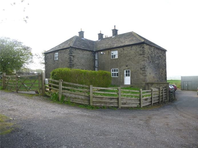 3 bedroom house, High Lee Lane, Hoylandswaine S36 - Let Agreed