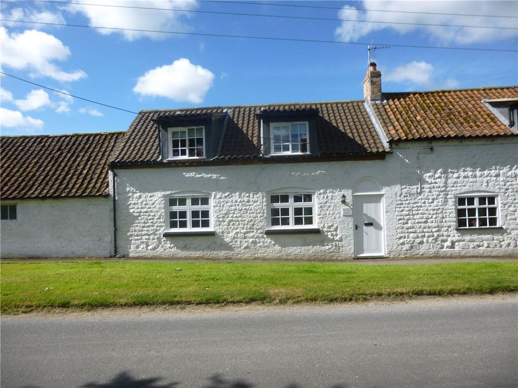 2 bedroom house, Wintringham, Malton YO17 - Available