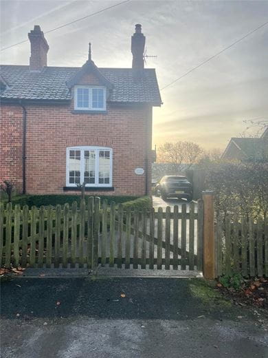 2 bedroom house, Wintringham, Malton YO17 - Available