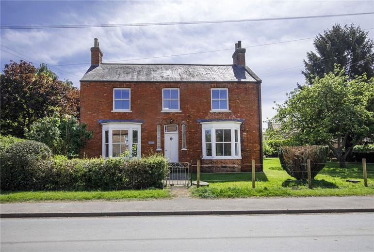 4 bedroom house, Croft Farm House, Main Street YO26 - Let Agreed