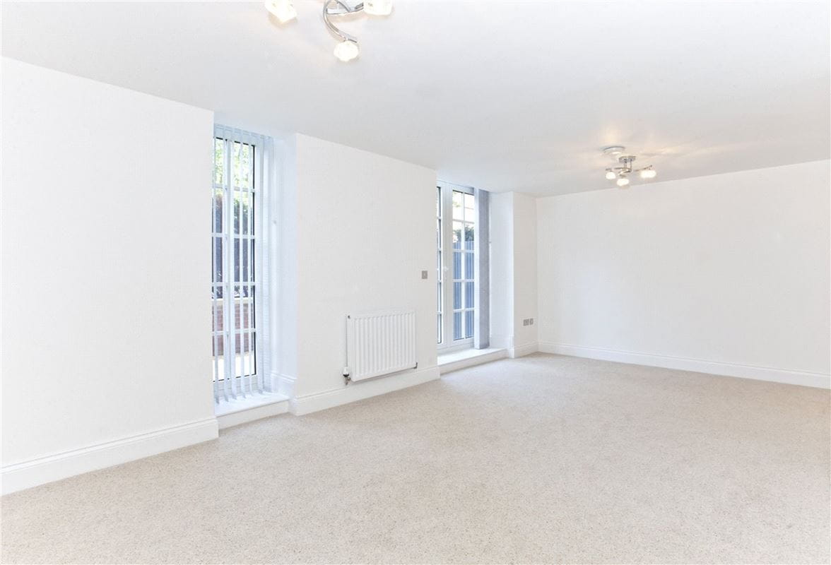 2 bedroom flat, The Residence, Bishopthorpe YO23