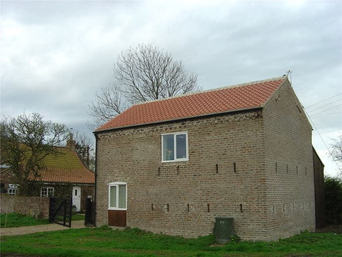 2 bedroom , Nun Monkton, York YO26 - Under Offer
