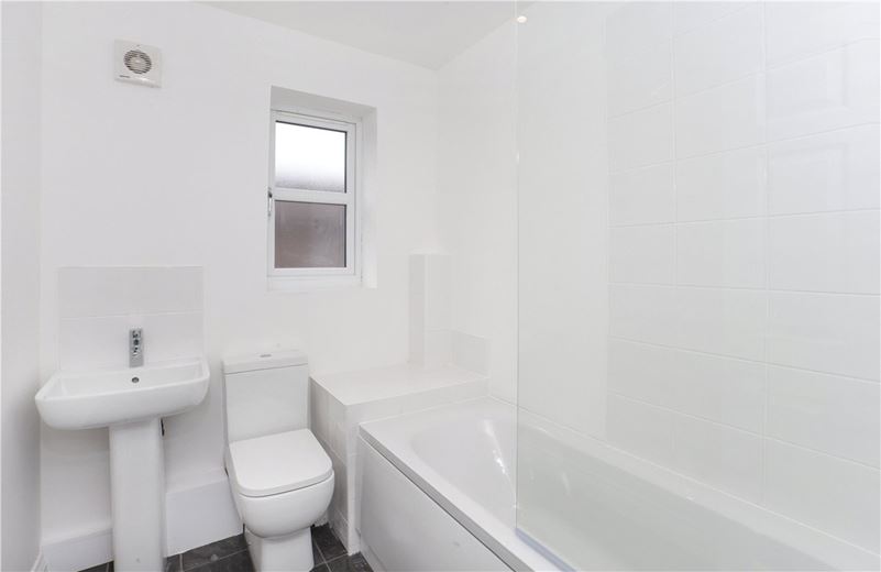 3 bedroom house, Millgate Court, Selby YO8 - Let Agreed