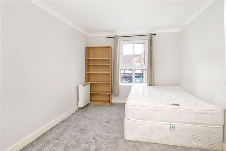 2 bedroom flat, Fawcett Street, York YO10 - Available